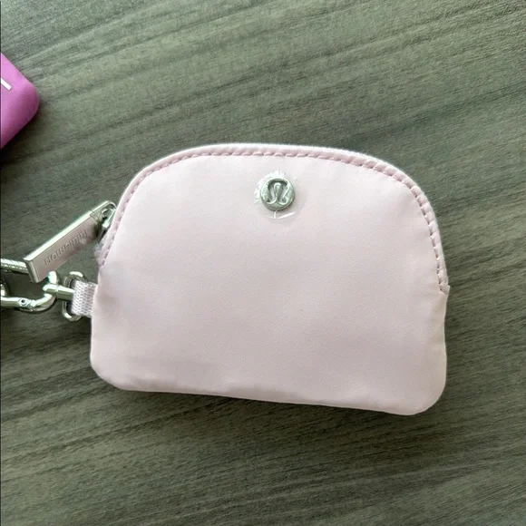 NWT Lululemon Dual Pouch Wristlet Wallet - Picture 4 of 7
